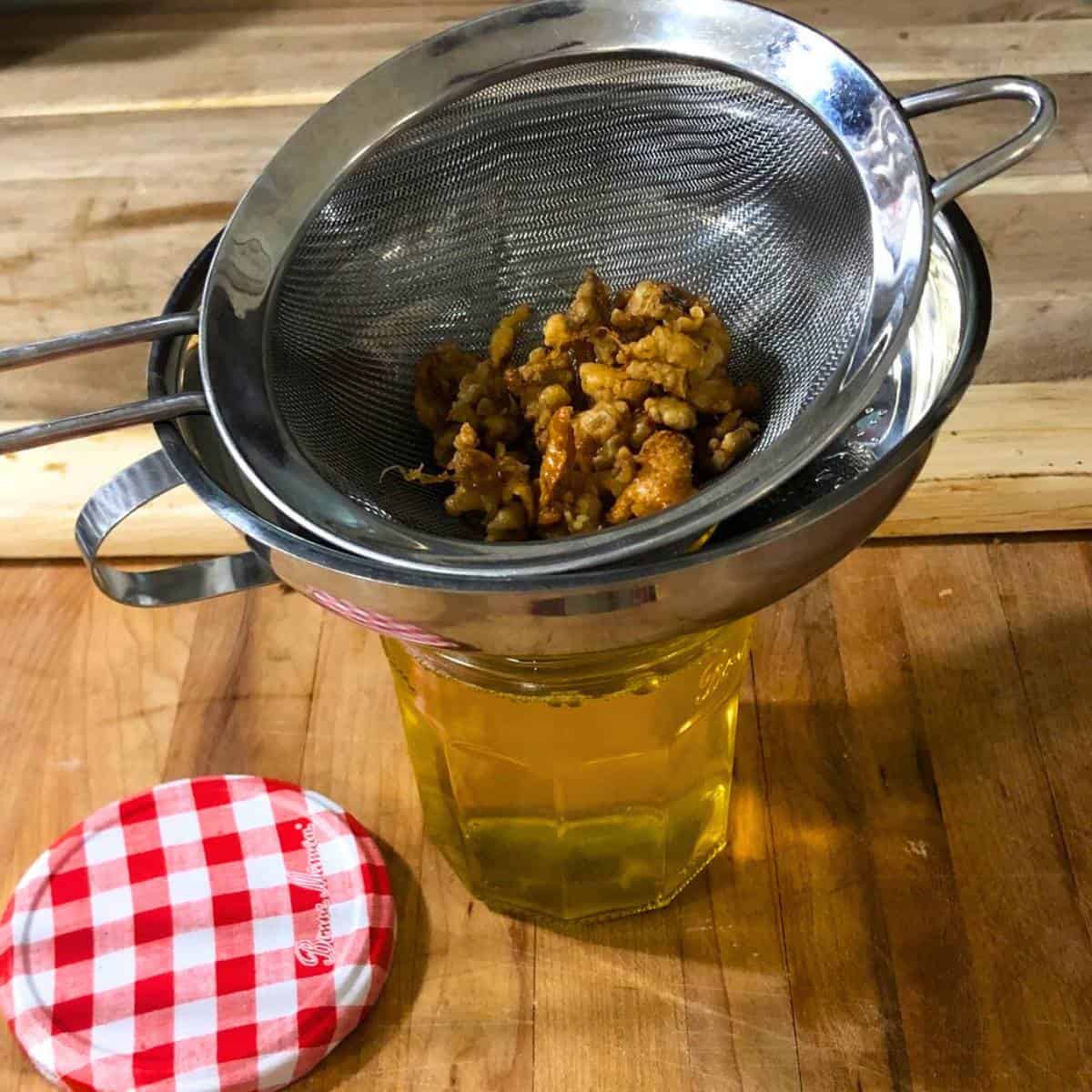 How to Make and Store Rendered Chicken Fat (Schmaltz) Rivers Family Farm